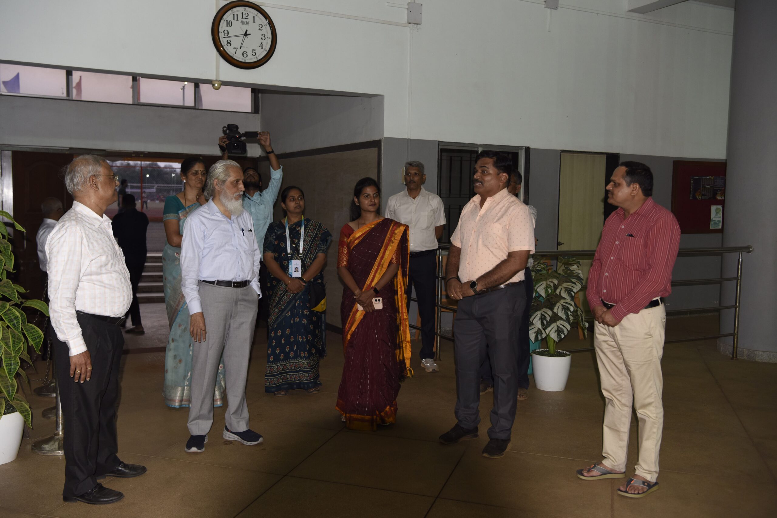 Dr. Anil Sahastrabudhe